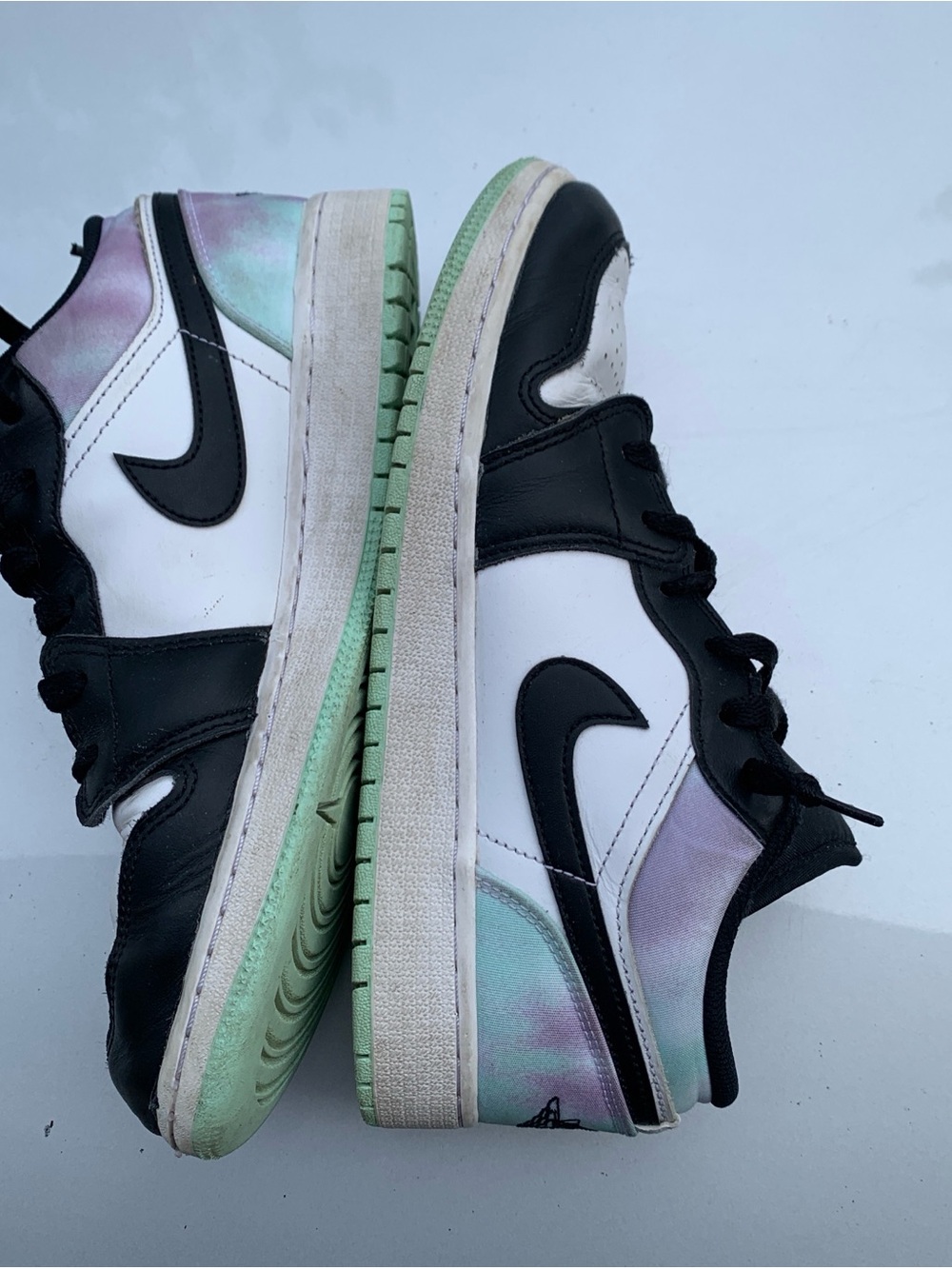 Nike Women's Black White Pastel Tie-Dye Athletic Shoes